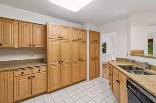 15575 17th Pl N, Plymouth, MN 55447 - Photo 11