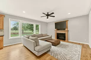 5145 Scenic Oak Dr SW, Rochester, MN 55902 - Photo 9