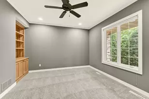 5145 Scenic Oak Dr SW, Rochester, MN 55902 - Photo 5