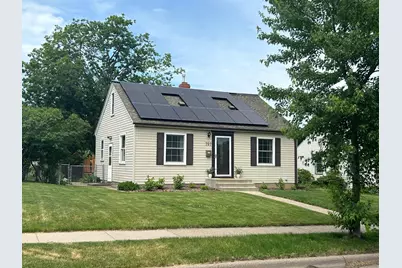 757 Nebraska Avenue W, Saint Paul, MN 55117 - Photo 1