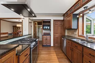 8840 River Heights Way, Inver Grove Heights, MN 55076 - Photo 9