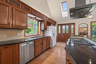 8840 River Heights Way, Inver Grove Heights, MN 55076 - Photo 7