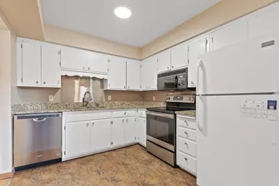 8542 Plymouth Avenue N, Minneapolis, MN 55427 - Photo 7
