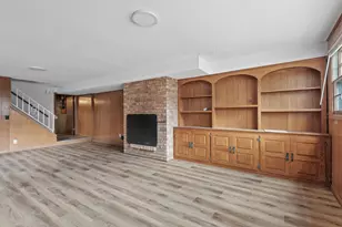 8542 Plymouth Ave N, Minneapolis, MN 55427 - Photo 11