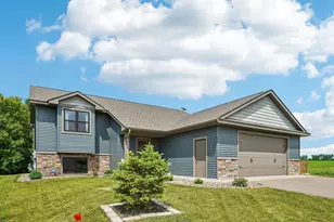 541 Prairie Rd, New Richmond, WI 54017 - Photo 1