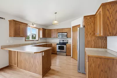 4419 48th Street S, Fargo, ND 58104 - Photo 7