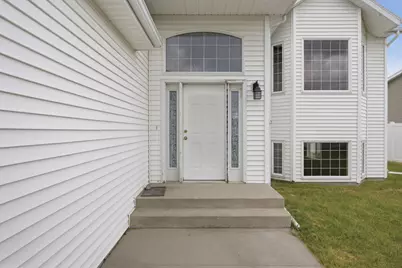 4419 48th Street S, Fargo, ND 58104 - Photo 3