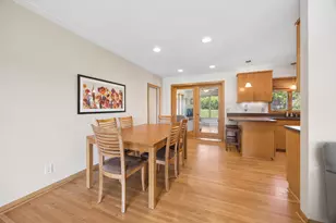 6204 Ashcroft Ln, Edina, MN 55424 - Photo 7