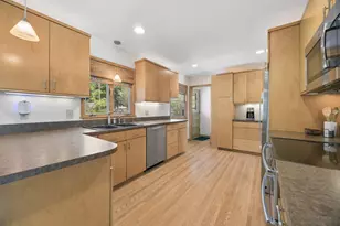6204 Ashcroft Ln, Edina, MN 55424 - Photo 13