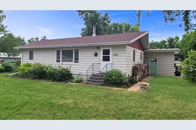 400 Cottage Avenue, Hendricks, MN 56136 - Photo 1