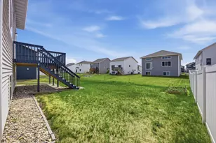 2506 Fulton Loop S, Fargo, ND 58104 - Photo 27