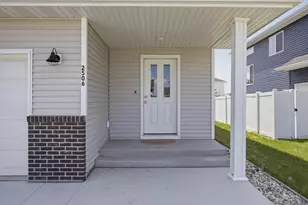 2506 Fulton Loop S, Fargo, ND 58104 - Photo 3