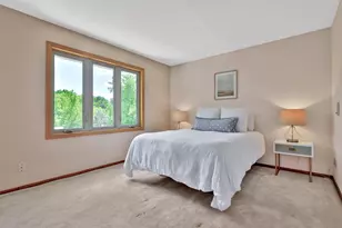 8286 Kingslee Rd, Bloomington, MN 55438 - Photo 17