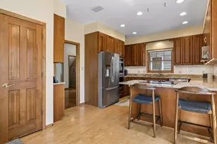 484 Laurel Ave, Saint Paul, MN 55102 - Photo 17