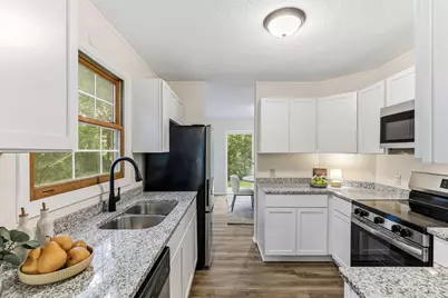 6677 Stillwater Boulevard N, Oakdale, MN 55128 - Photo 9