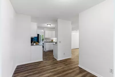 6677 Stillwater Boulevard N, Oakdale, MN 55128 - Photo 11