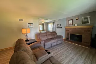 107 S Whitney St, Marshall, MN 56258 - Photo 3