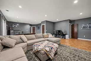 11477 Killarney Dr, Chisago City, MN 55013 - Photo 17