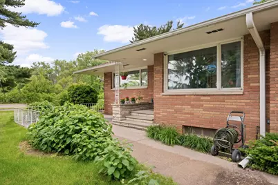 1495 County Road B2 W, Roseville, MN 55113 - Photo 3