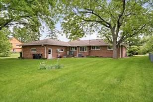 1495 County Road B2 W, Roseville, MN 55113 - Photo 29