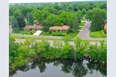 1495 County Road B2 W, Roseville, MN 55113 - Photo 31