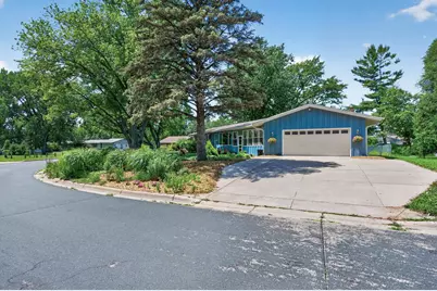 6700 Kennaston Drive NE, Fridley, MN 55432 - Photo 49