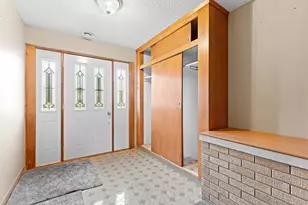 3816 Lillie Ct SW, Rochester, MN 55902 - Photo 3