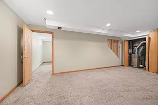 1450 Fremont Ave, Saint Paul, MN 55106 - Photo 19