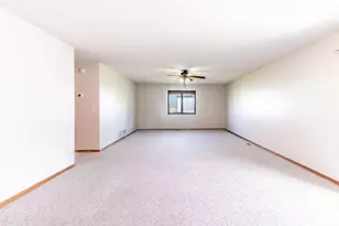 710 S 10th St, Bird Island, MN 55310 - Photo 11