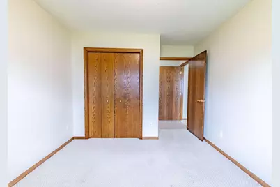 710 S 10th Street, Bird Island, MN 55310 - Photo 17