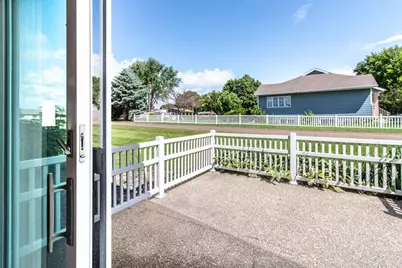 710 S 10th Street, Bird Island, MN 55310 - Photo 13