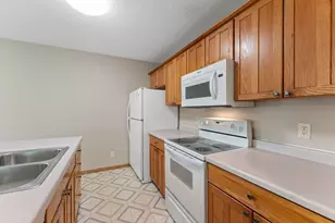 1380 Silver Lake Rd NW, New Brighton, MN 55112 - Photo 11