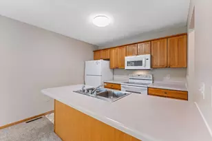 1380 Silver Lake Rd NW, New Brighton, MN 55112 - Photo 9
