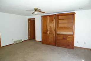 186 Country Ln, Durand, WI 54736 - Photo 17