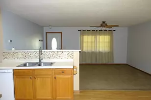 186 Country Ln, Durand, WI 54736 - Photo 7