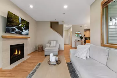 17721 Southridge Court, Minnetonka, MN 55345 - Photo 7