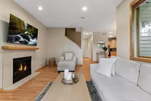 17721 Southridge Ct, Minnetonka, MN 55345 - Photo 7