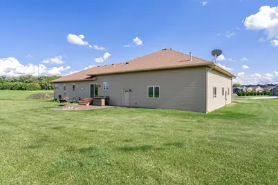 1920 Wolf Berry Place NE, Owatonna, MN 55060 - Photo 7