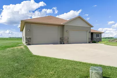 1920 Wolf Berry Place NE, Owatonna, MN 55060 - Photo 3