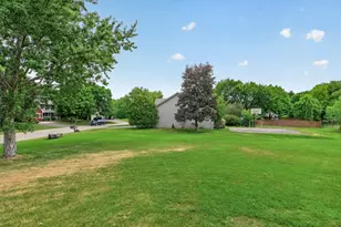 16630 Jaguar Ave, Lakeville, MN 55044 - Photo 43