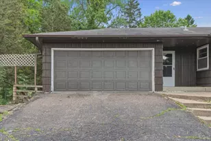 6193 49th St N, Oakdale, MN 55128 - Photo 7