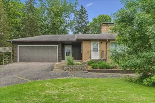 6193 49th St N, Oakdale, MN 55128 - Photo 5