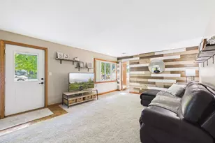 512 2nd St SE, Glenwood, MN 56334 - Photo 5