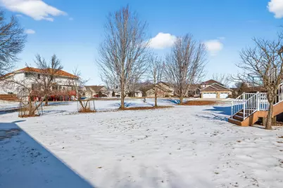 9727 Linden Avenue N, Brooklyn Park, MN 55443 - Photo 49