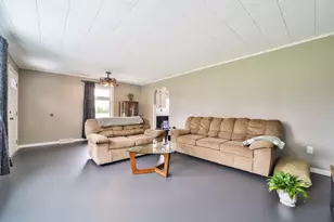 919 Pine Grove Rd, Staples, MN 56479 - Photo 9