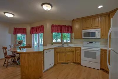 315 Sunset Lane N, Cambridge, MN 55008 - Photo 11