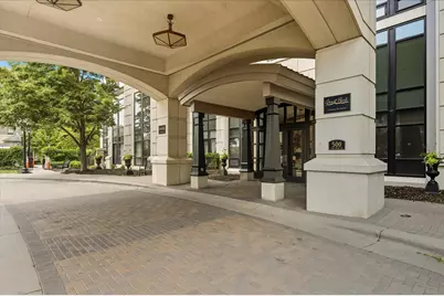 500 E Grant Street #907, Minneapolis, MN 55404 - Photo 3
