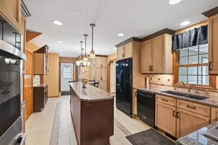 1665 5th St NW, New Brighton, MN 55112 - Photo 11