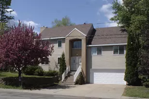 2339 Roselawn Ave W, Roseville, MN 55113 - Photo 1
