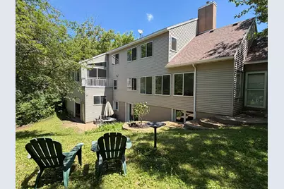 2339 Roselawn Avenue W, Roseville, MN 55113 - Photo 25